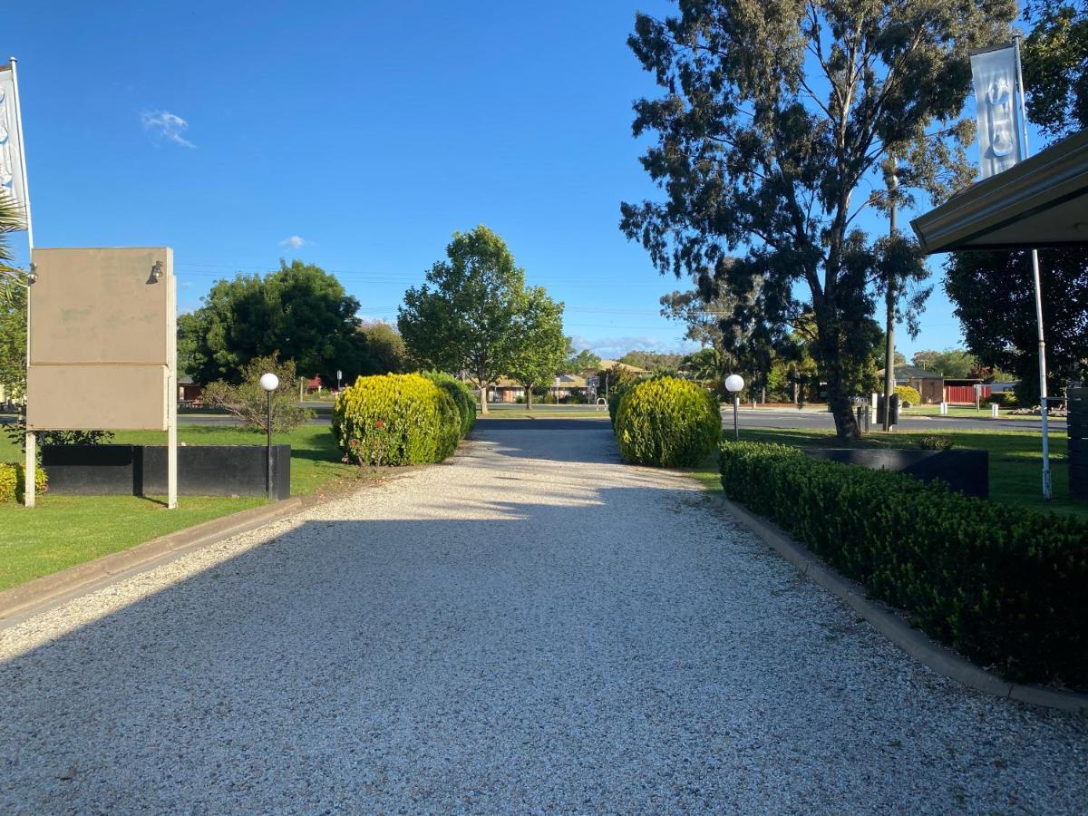 Motel Wingrove Corowa Exteriör bild