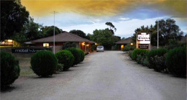 Motel Wingrove Corowa Exteriör bild